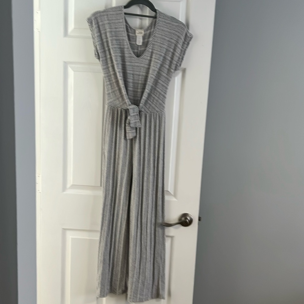 Caution To The Wind gray and white pattern jumpsuit - size small